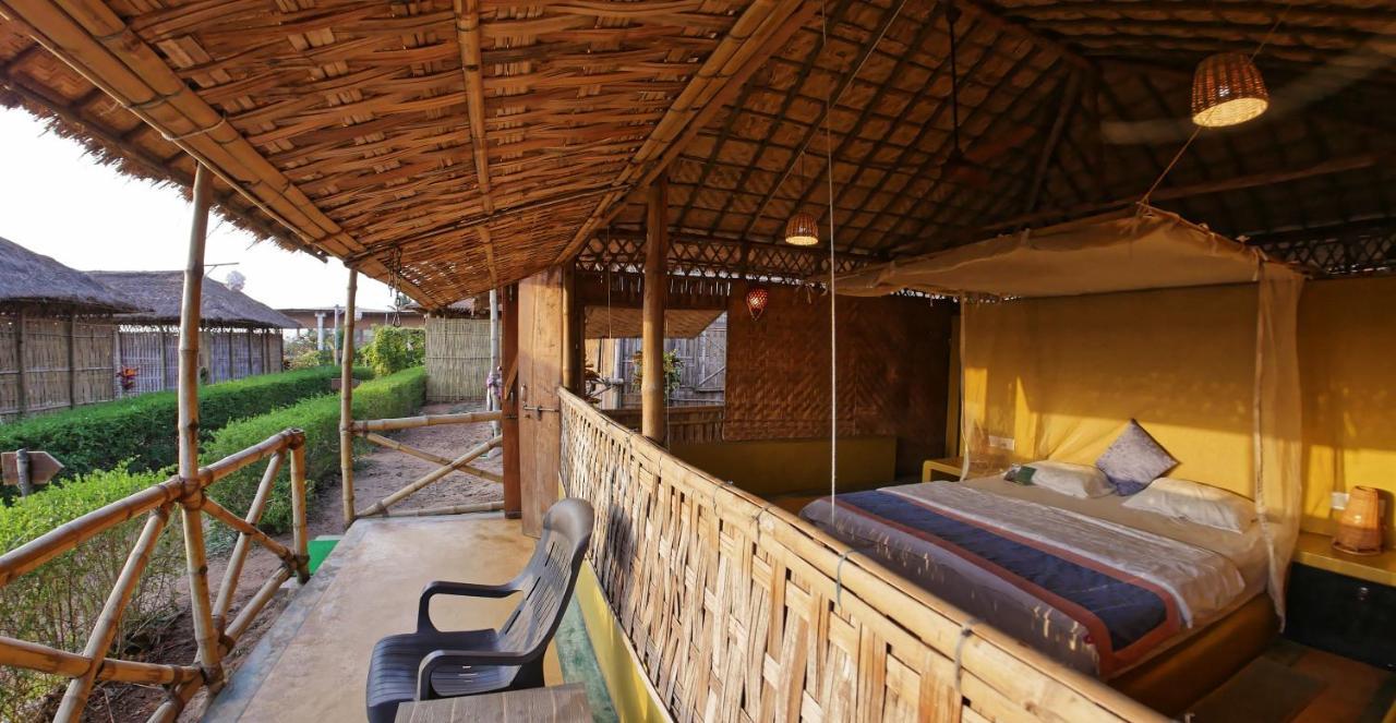Beach Street Eco Resort - Мандрем Екстер'єр фото